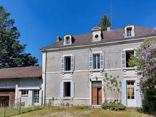 Vente Maison 8 pièces 176 m2 Saint Astier