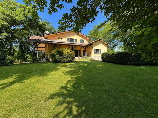 Vente Maison 8 pièces 177 m2 Saint Yaguen