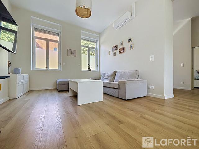 Vente Maison 8 pièces 178.75 m2 Hazebrouck