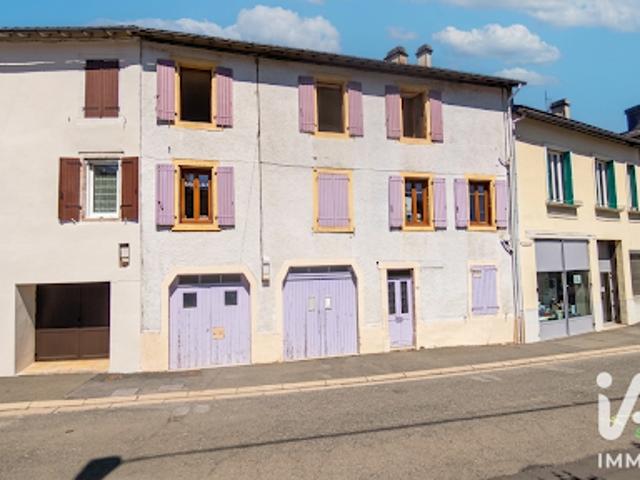 Vente Maison 8 pièces 170 m2 Murat sur Vèbre