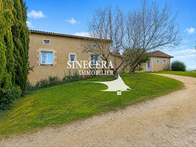 Vente Maison 8 pièces 170 m2 Riberac
