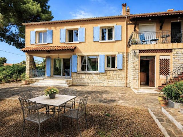 Vente Maison 8 pièces 172 m2 Carqueiranne