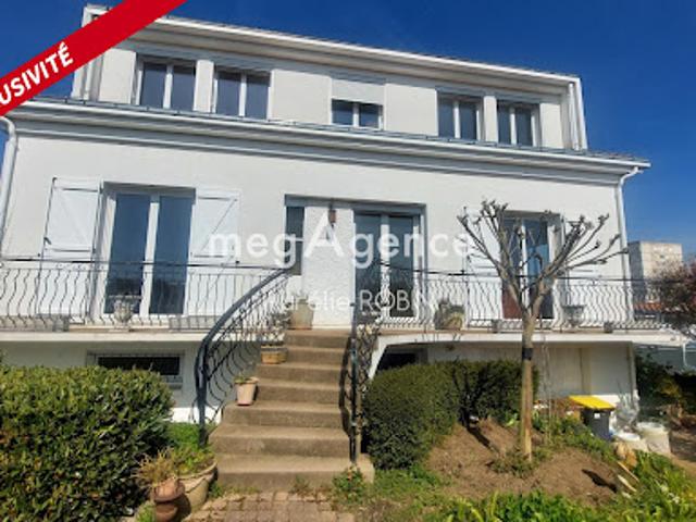 Vente Maison 8 pièces 172 m2 Cholet