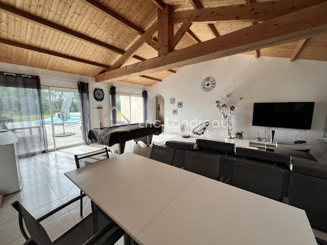 Vente Maison 8 pièces 172 m2 Poiroux