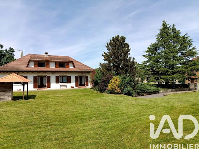 Vente Maison 8 pièces 184 m2 Saint Siméon de Bressieux