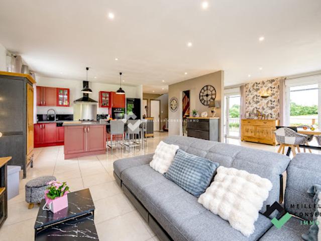Vente Maison 8 pièces 184 m2 Yffiniac