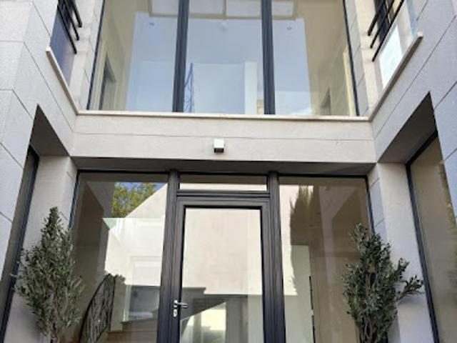 Vente Maison 8 pièces 185 m2 Clamart