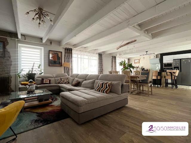 Vente Maison 8 pièces 185 m2 Commana