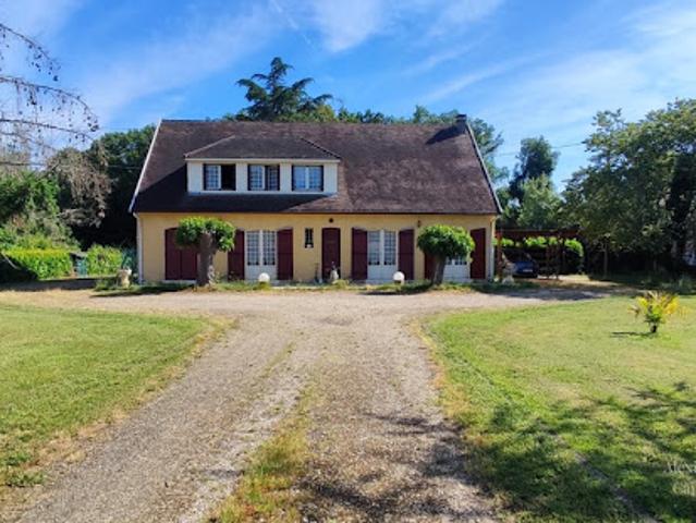 Vente Maison 8 pièces 187 m2 Ménesplet