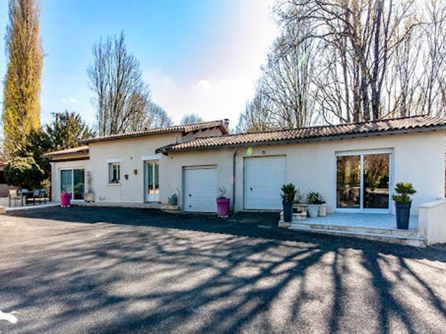 Vente Maison 8 pièces 187 m2 Nontron