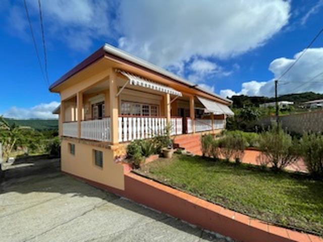 Vente Maison 8 pièces 187 m2 Le morne rouge