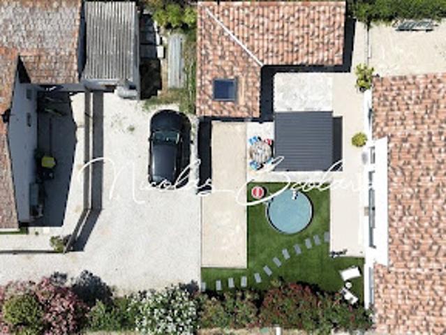 Vente Maison 8 pièces 187 m2 Saint Etienne du Grès