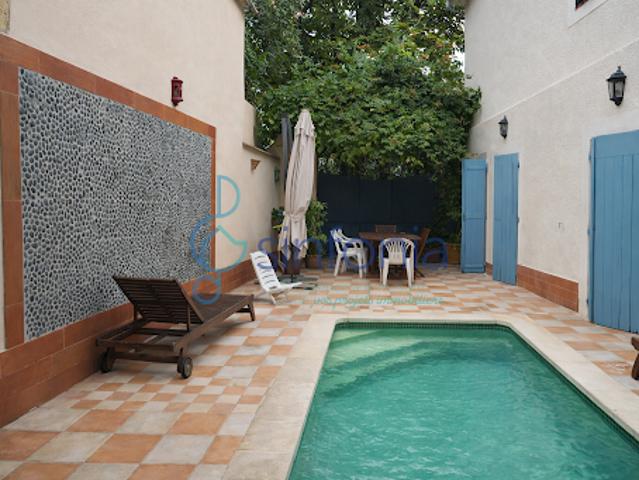 Vente Maison 8 pièces 188 m2 Aubais