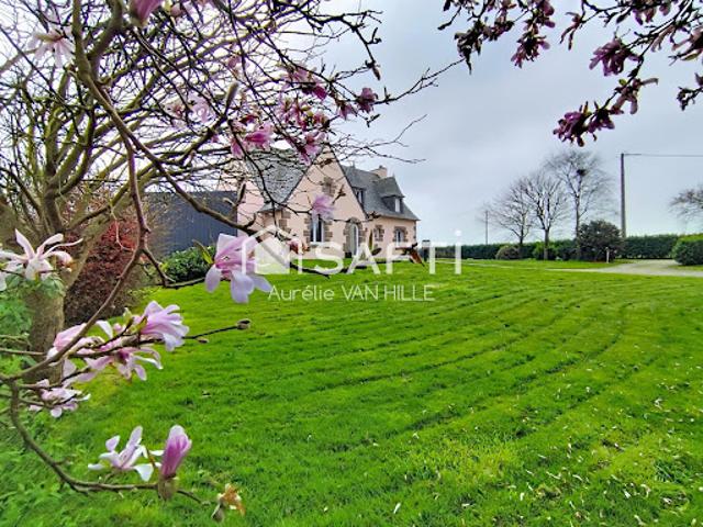 Vente Maison 8 pièces 188 m2 Lanhouarneau
