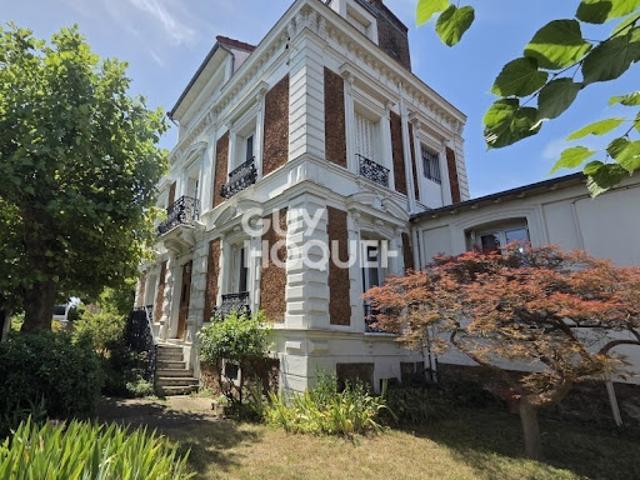 Vente Maison 8 pièces 189 m2 Rosny sous Bois