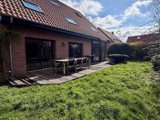 Vente Maison 8 pièces 180 m2 Capinghem