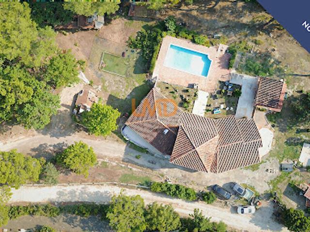 Vente Maison 8 pièces 180 m2 Draguignan