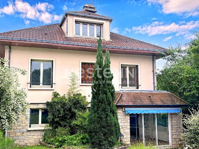 Vente Maison 8 pièces 180 m2 Igny