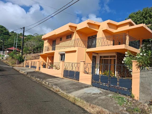 Vente Maison 8 pièces 180 m2 La trinite