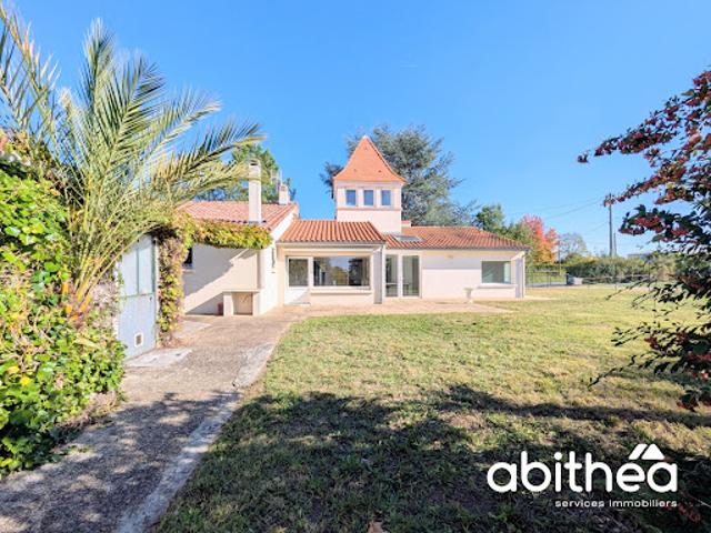 Vente Maison 8 pièces 180 m2 Saint Germain du Puch