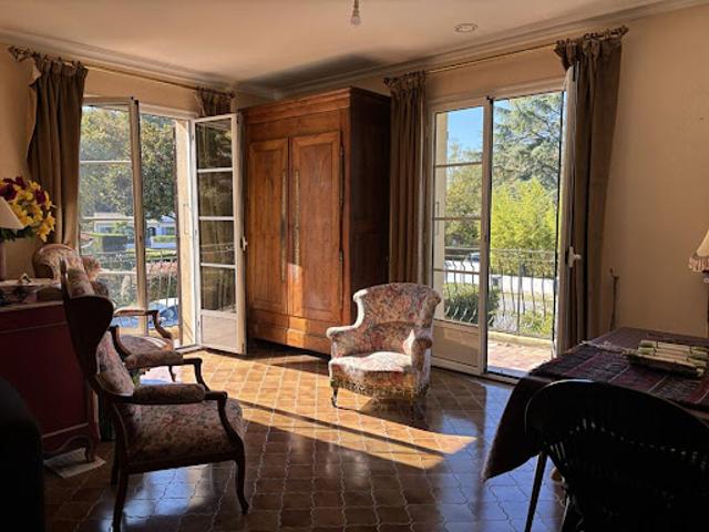 Vente Maison 8 pièces 180.08 m2 Saint Médard en Jalles
