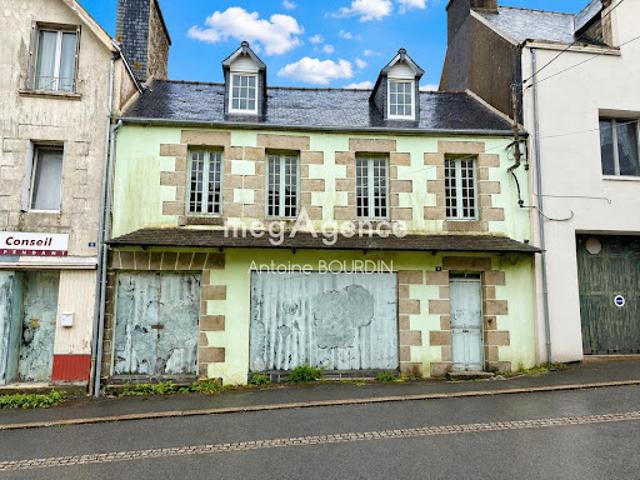 Vente Maison 8 pièces 181 m2 Callac de bretagne