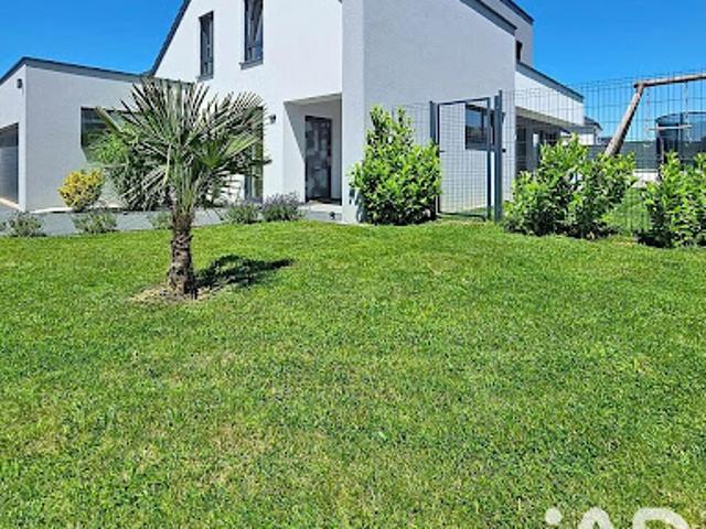 Vente Maison 8 pièces 182 m2 Sarreguemines