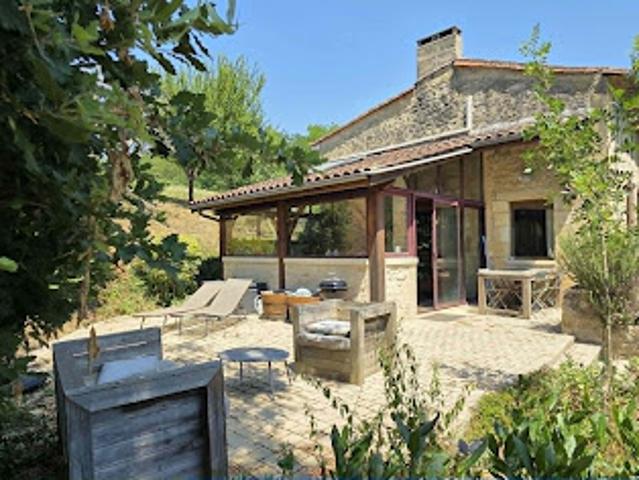 Vente Maison 8 pièces 183 m2 Le Tourne