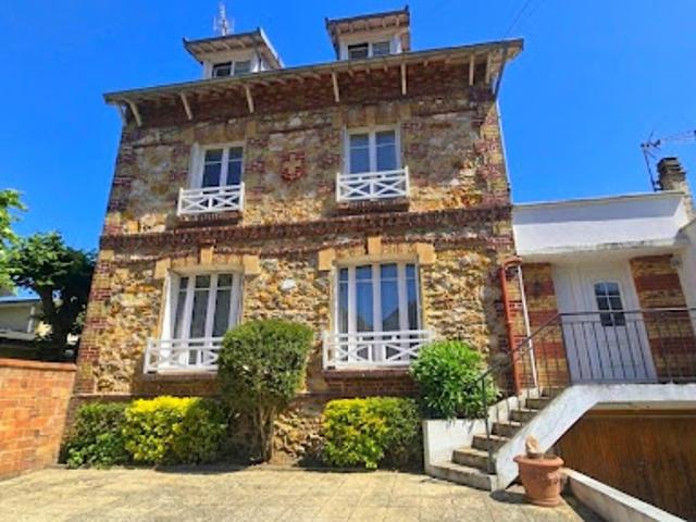Vente Maison 8 pièces 183 m2 Saint Prix