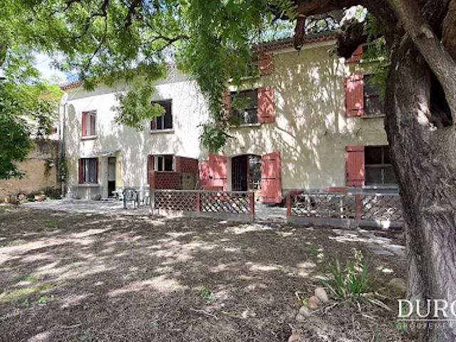 Vente Maison 8 pièces 194 m2 Courthézon