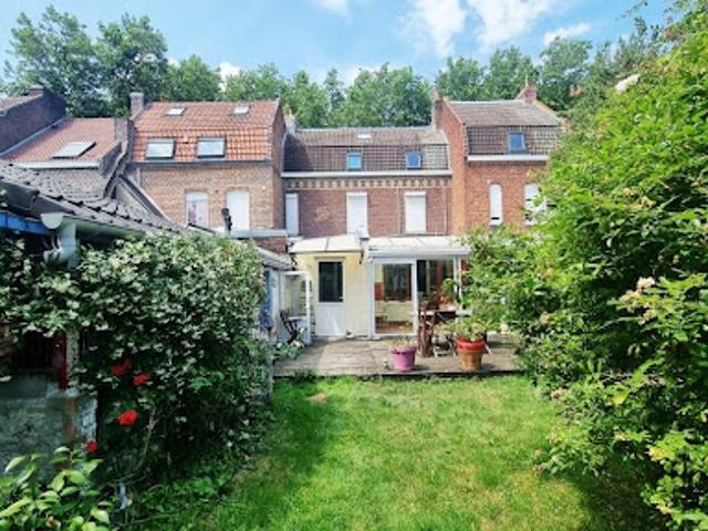 Vente Maison 8 pièces 195 m2 Armentieres