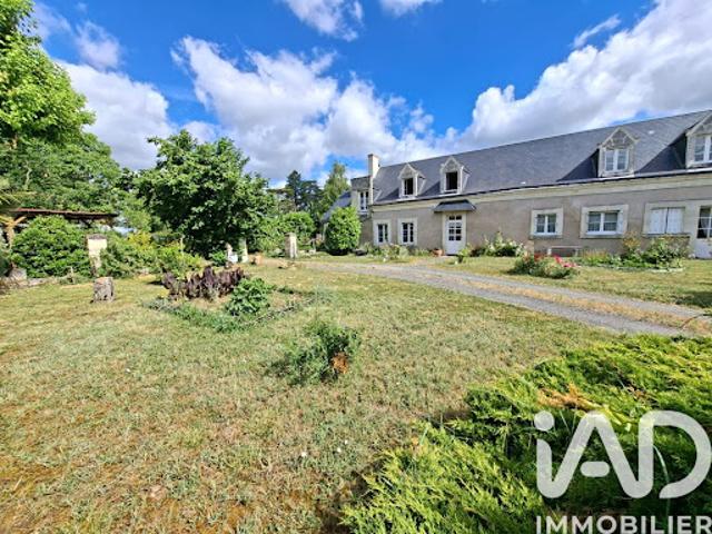 Vente Maison 8 pièces 195 m2 Restigné