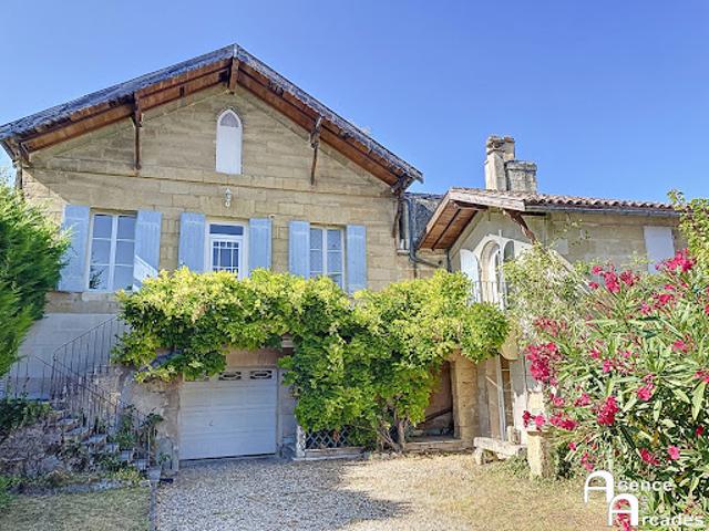 Vente Maison 8 pièces 195 m2 Saint André de Cubzac