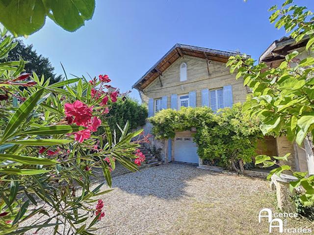 Vente Maison 8 pièces 195 m2 Saint André de Cubzac