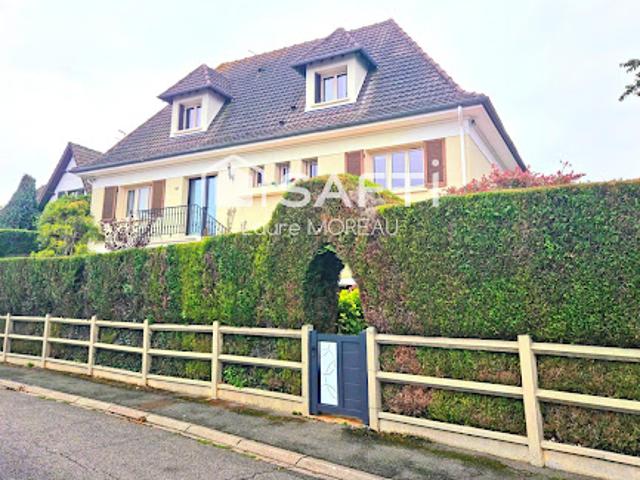 Vente Maison 8 pièces 196 m2 Beynes