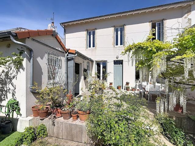 Vente Maison 8 pièces 196 m2 La Rochelle