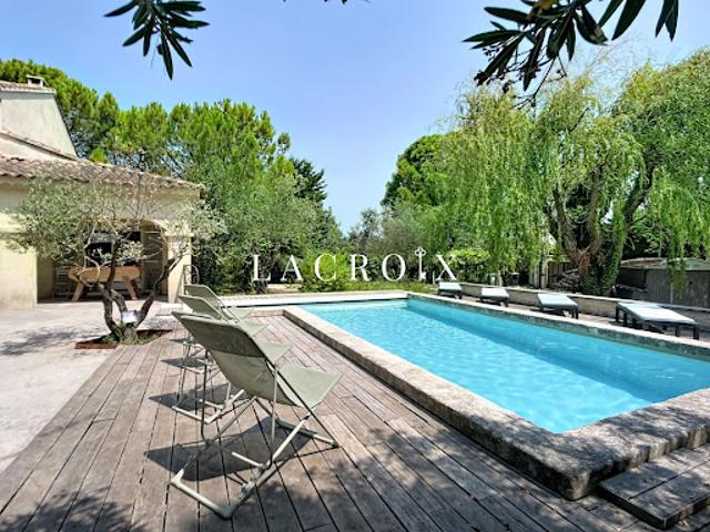 Vente Maison 8 pièces 197 m2 Althen des Paluds