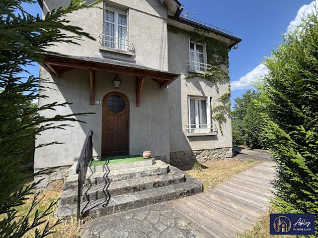 Vente Maison 8 pièces 197 m2 Riom ès Montagnes