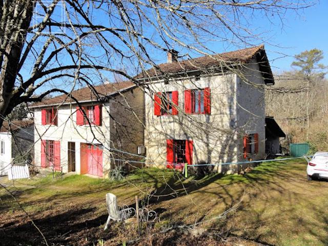Vente Maison 8 pièces 198 m2 Champagnac de Belair