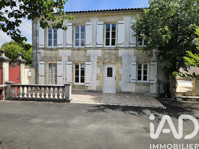 Vente Maison 8 pièces 199 m2 Ars