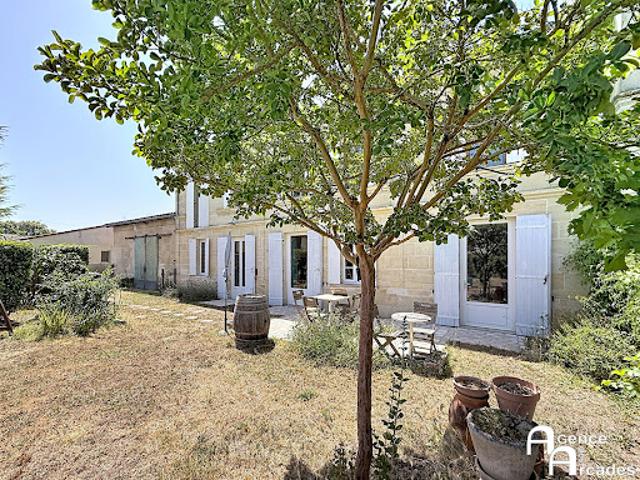 Vente Maison 8 pièces 199 m2 Izon