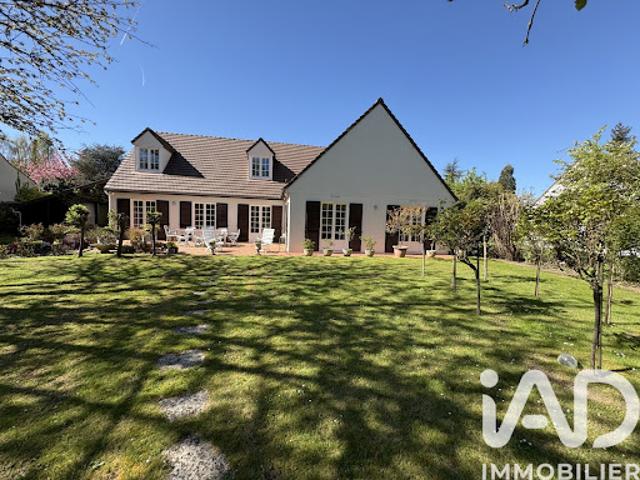 Vente Maison 8 pièces 199 m2 Saint Fargeau Ponthierry