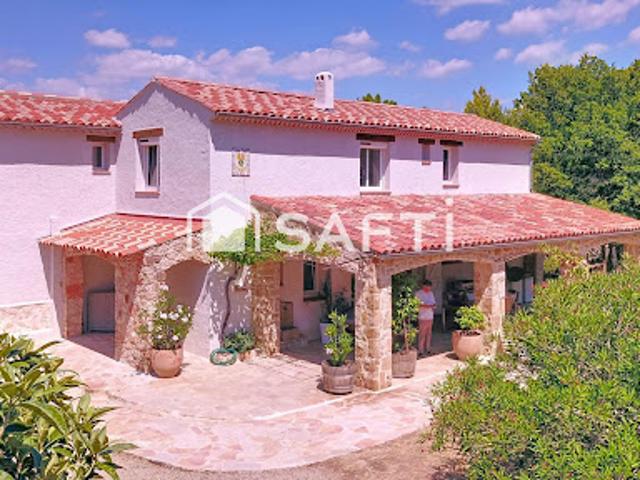 Vente Maison 8 pièces 190 m2 Aups