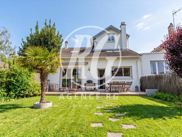Vente Maison 8 pièces 190 m2 Garches