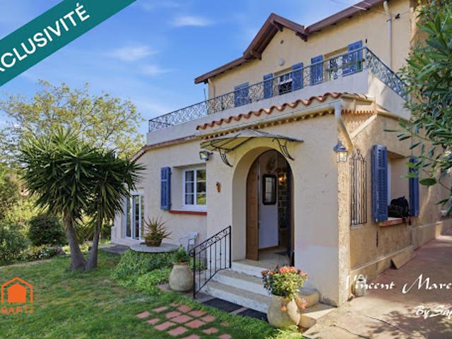 Vente Maison 8 pièces 190 m2 Le Pradet