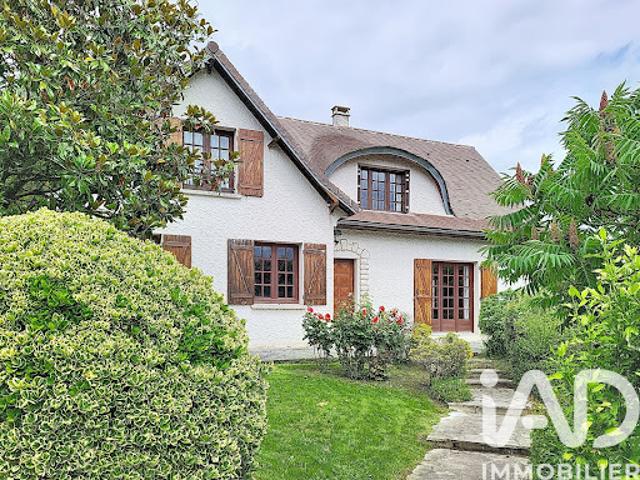 Vente Maison 8 pièces 190 m2 Les Loges en Josas