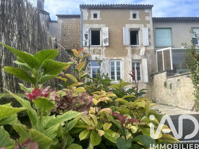 Vente Maison 8 pièces 190 m2 Ronsenac