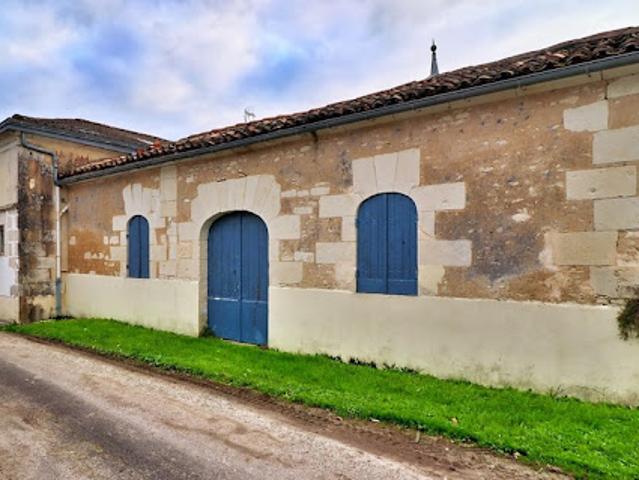 Vente Maison 8 pièces 191 m2 Saint Dizant du Gua
