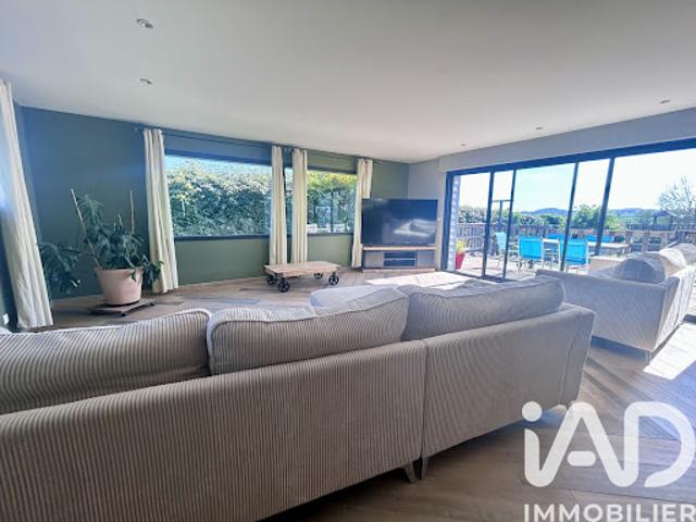 Vente Maison 8 pièces 191 m2 Steenvoorde
