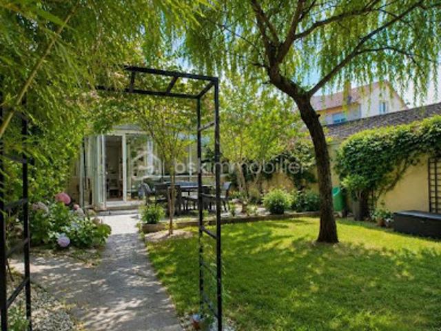 Vente Maison 8 pièces 193 m2 Colombes
